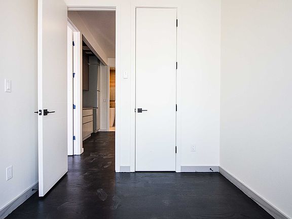 5th image of 225 Winthrop St #1D