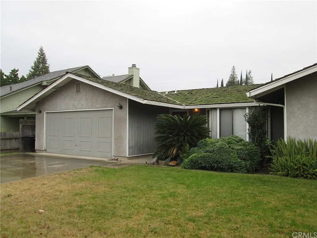 1628 Montclair Dr photo 1
