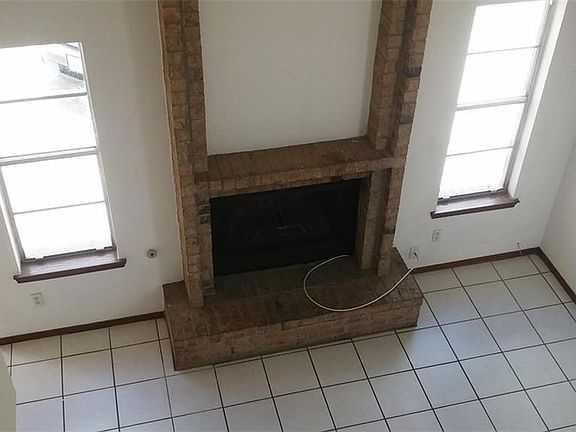 4th image of 3107 Voss Dr #A-d