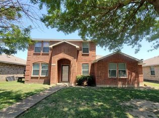 2816 Hillview Ln, Lancaster, TX 75134