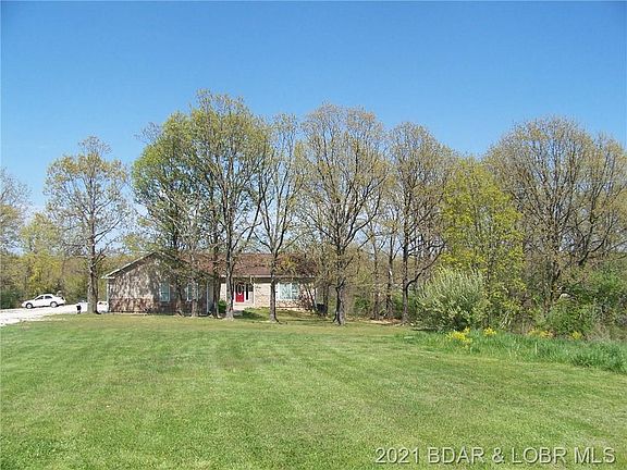 3rd image of 161 Skylark Ln