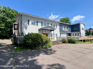1733 Lakeside Dr, Harveys Lake, PA 18618