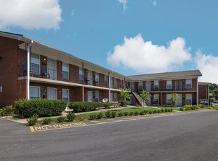 4810 Saddlebrook Ln #8, Louisville, KY 40216