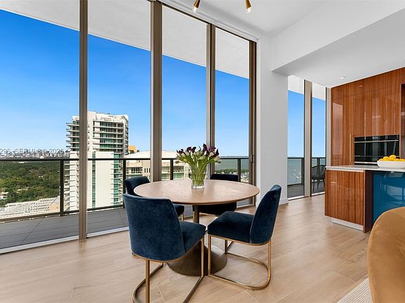 3rd image of 2655 S Bayshore Dr Unit Lph-2012
