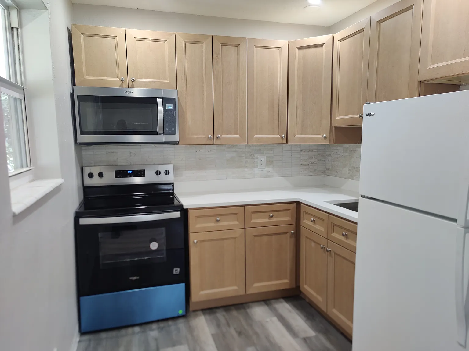 2 bed, 1000 sqft, $2,200 — Photo 1