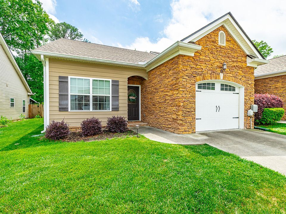 1st image of 7548 Magnolia Leaf Ln