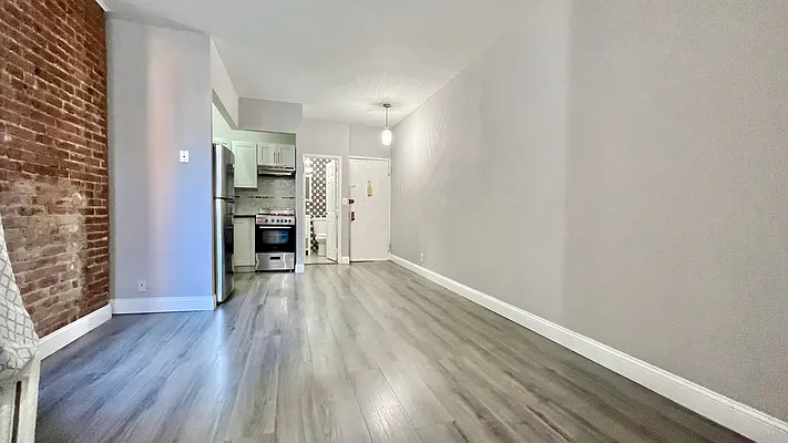 Rented by JK Dansar Corp | media 7