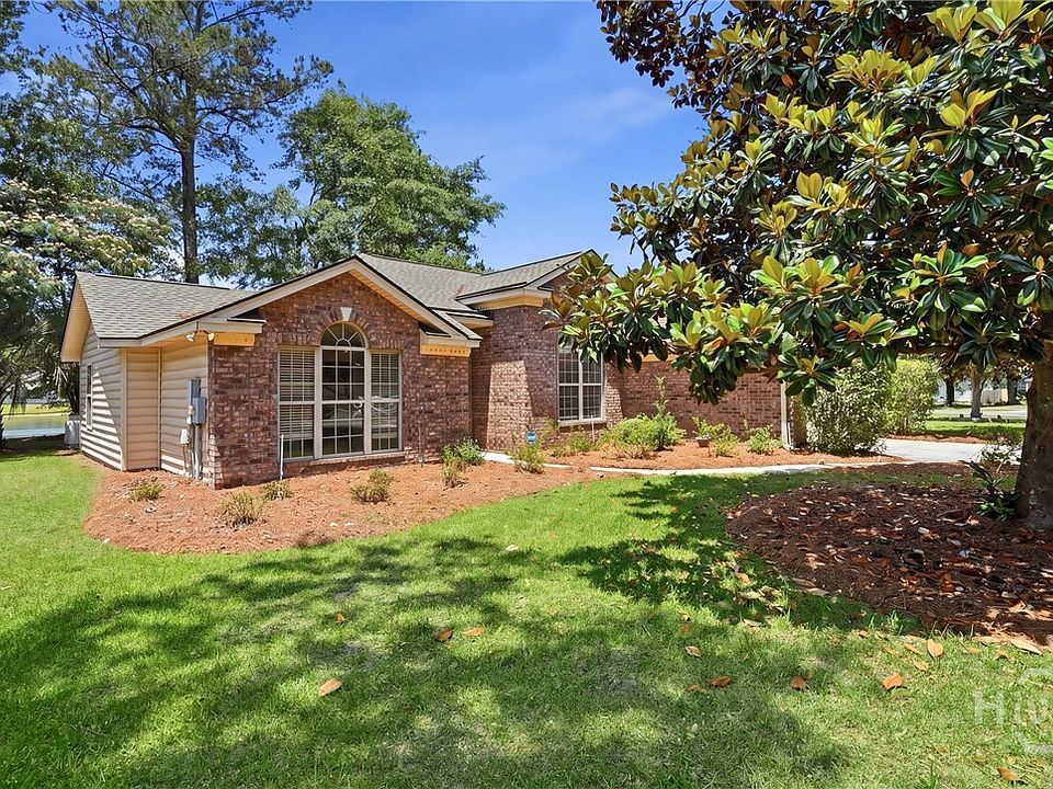 1st image of 136 Heritage Way