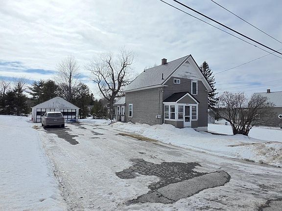 3rd image of 14 Pleasant Street