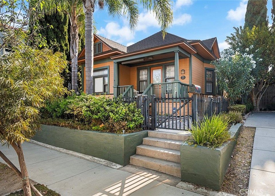 1st image of 748 Daisy Ave