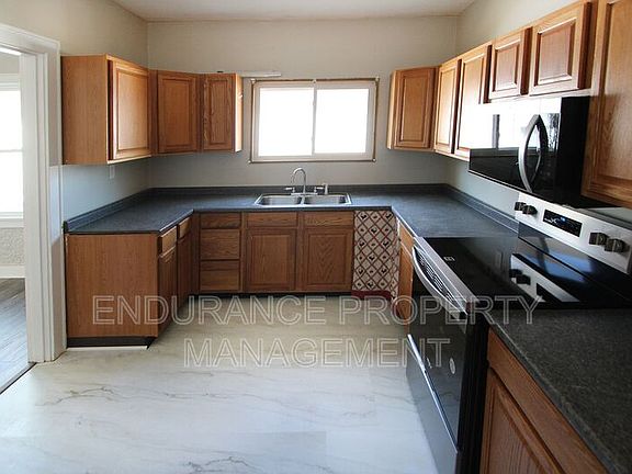 4th image of 1105 Wilmore Dr