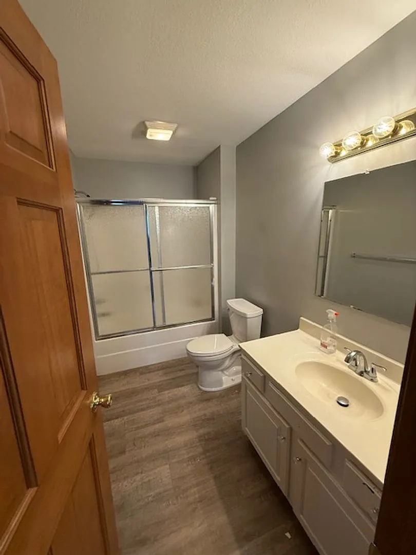 1105 North Park Avenue — Photo 4