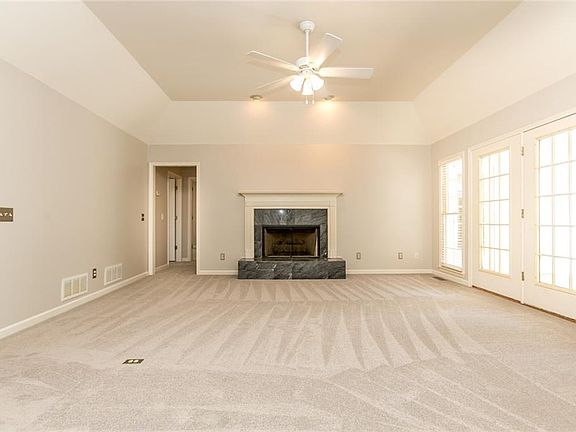 5th image of 3733 Maple Forge Ln