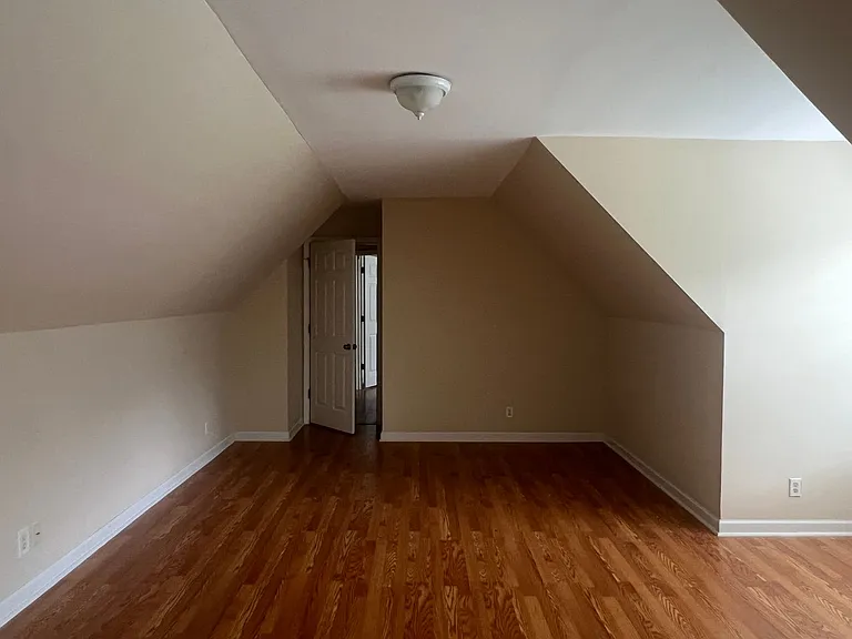 136 Joycliff Cir — Photo 34