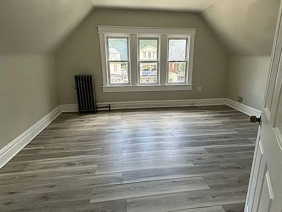 3rd image of 14 Davis Ave Floor 2