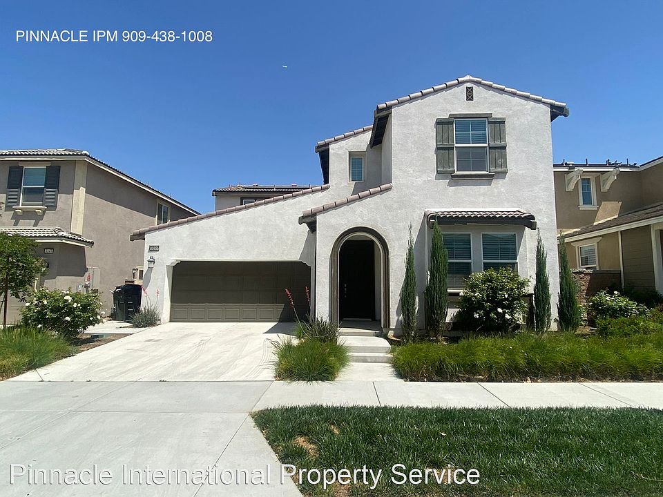 1st image of 3255 E Yosemite Dr