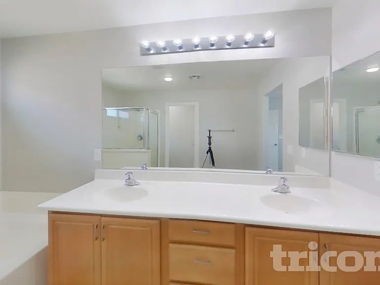 4928 Blue Bay Ct — Photo 8