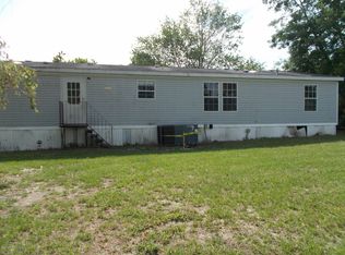 104 Charter Ct, Satsuma, FL 32189