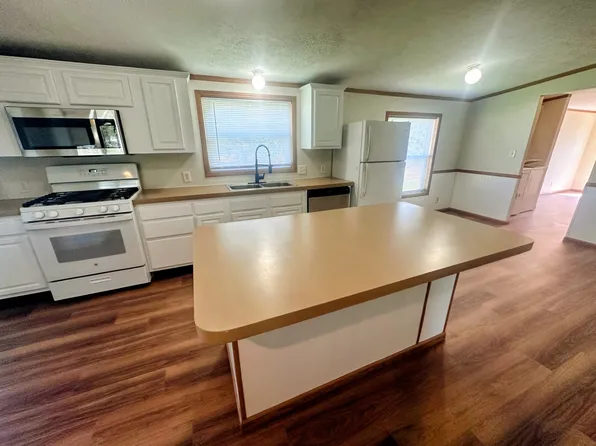 4292 Plymouth Ave #51, Wayland, MI 49348
