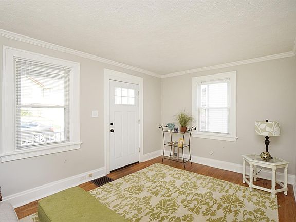 5th image of 5727 Islington Ave