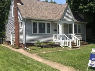 2414 1st Ave NE, Cedar Rapids, IA 52402
