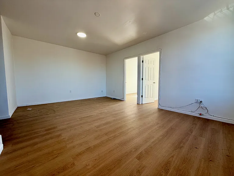 4202 Avenue J #2 — Photo 4