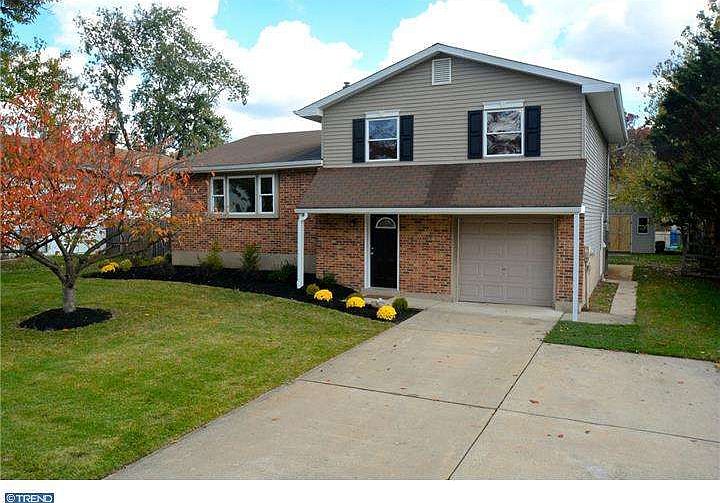 1st image of 16 Robert Oakes Dr