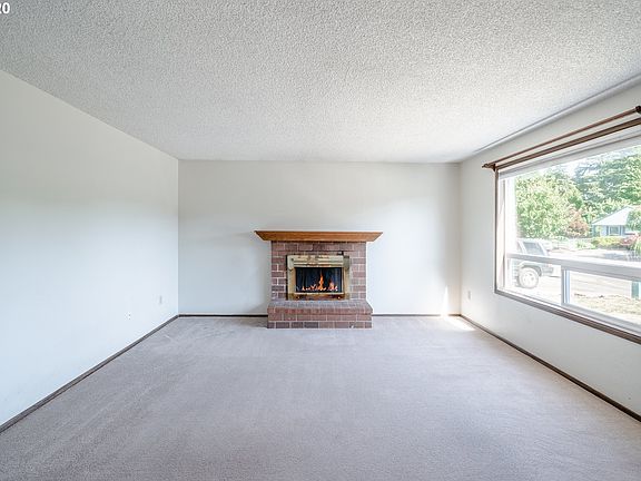 3rd image of 12914 NE 41st St