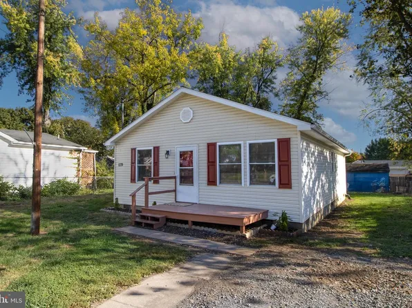 712 1/2 Morgan St, Martinsburg, WV 25401