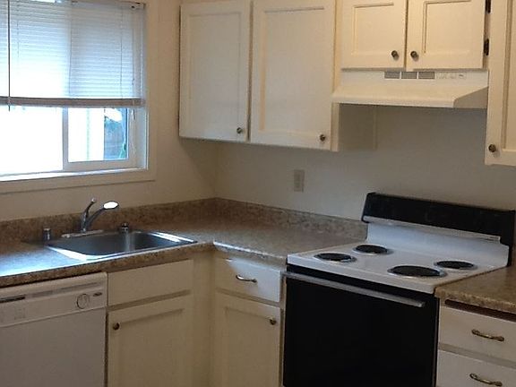 2nd image of 11114 NE 48th Cir