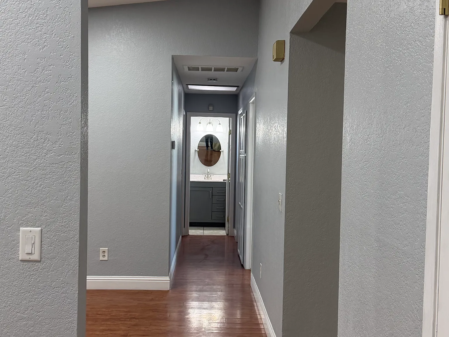 3 bed, 1200 sqft, $2,695 — Photo 4