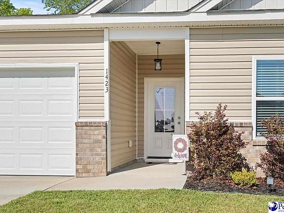 5th image of 1423 Bourbon Dr
