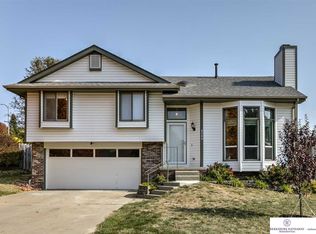 8260 Clay St, Omaha, NE 68122