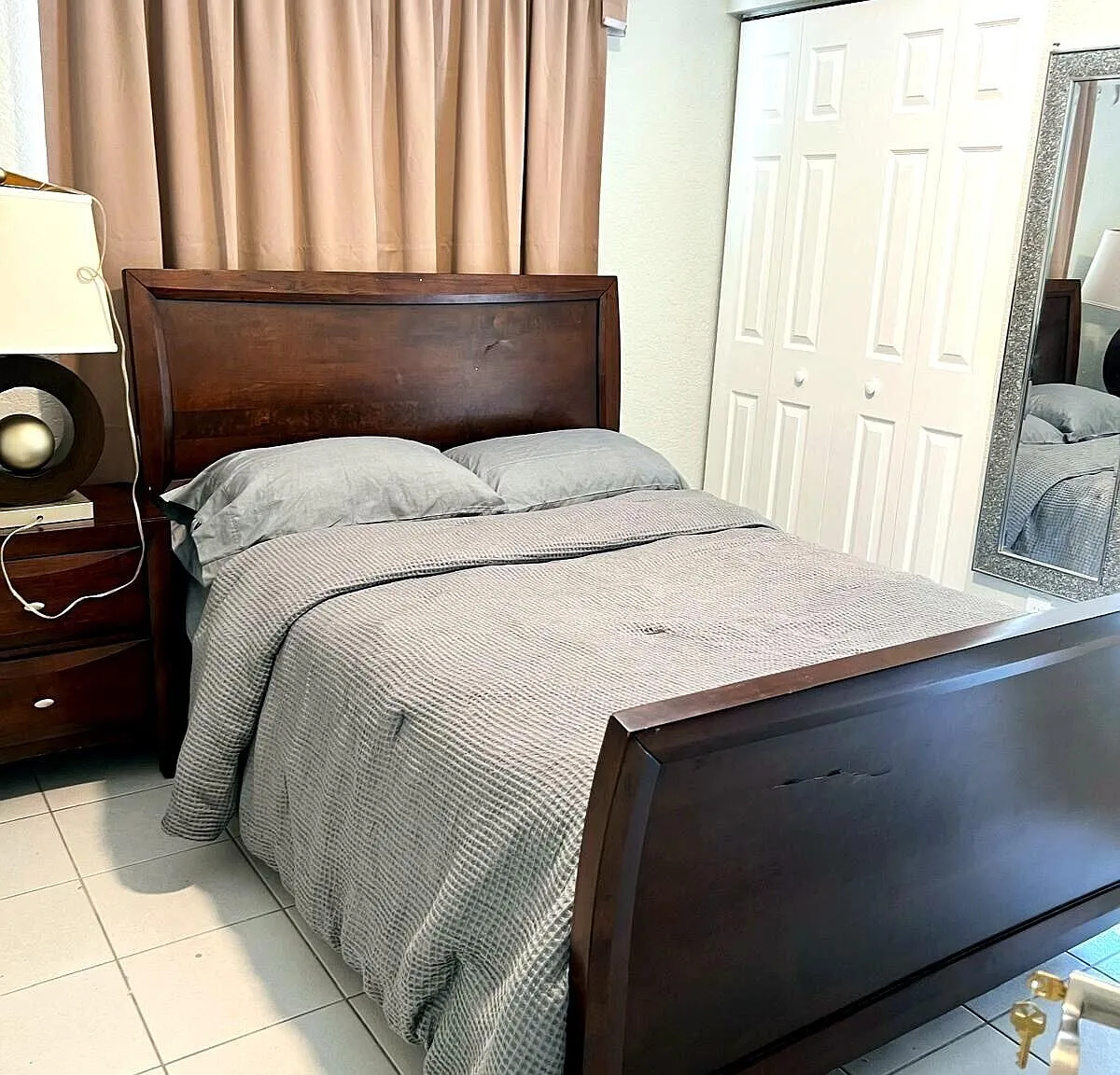 3 bed, 2.0 bath, 1229 sqft, $3,500 — Photo 3