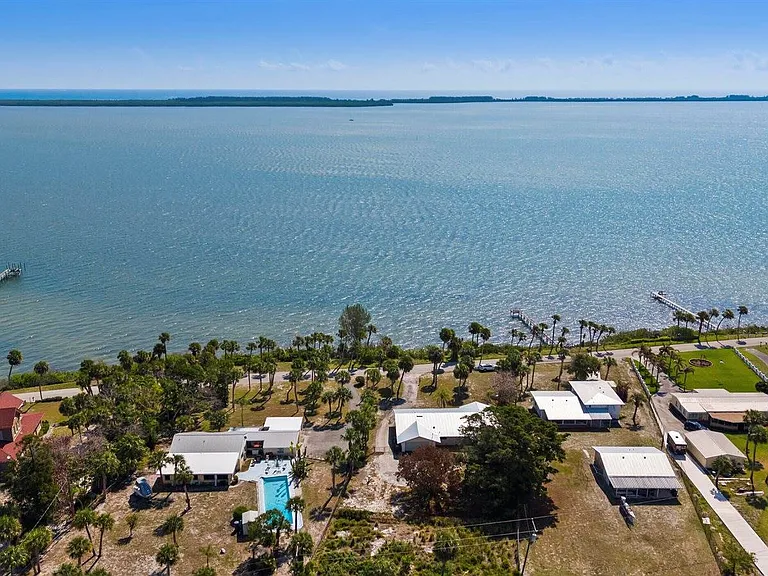 4003 S Indian River Dr — Photo 27
