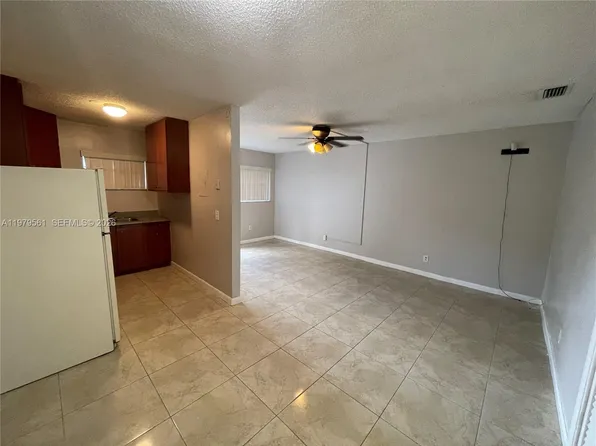 716 SW 16th Ave #2, Fort Lauderdale, FL 33312