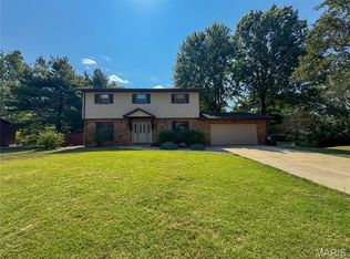 5 Westbrook Ln, Freeburg, IL 62243