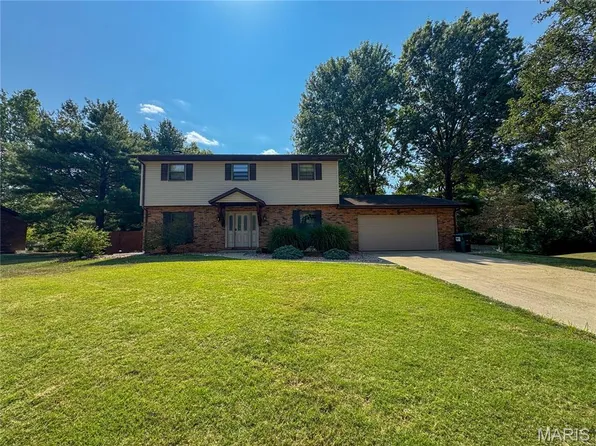 5 Westbrook Ln, Freeburg, IL 62243