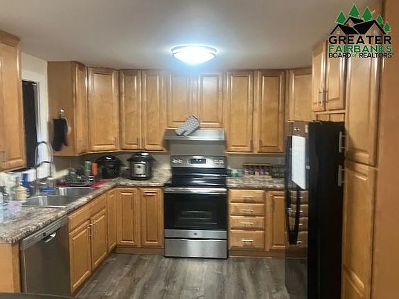 2nd image of 4632 Stanford Dr