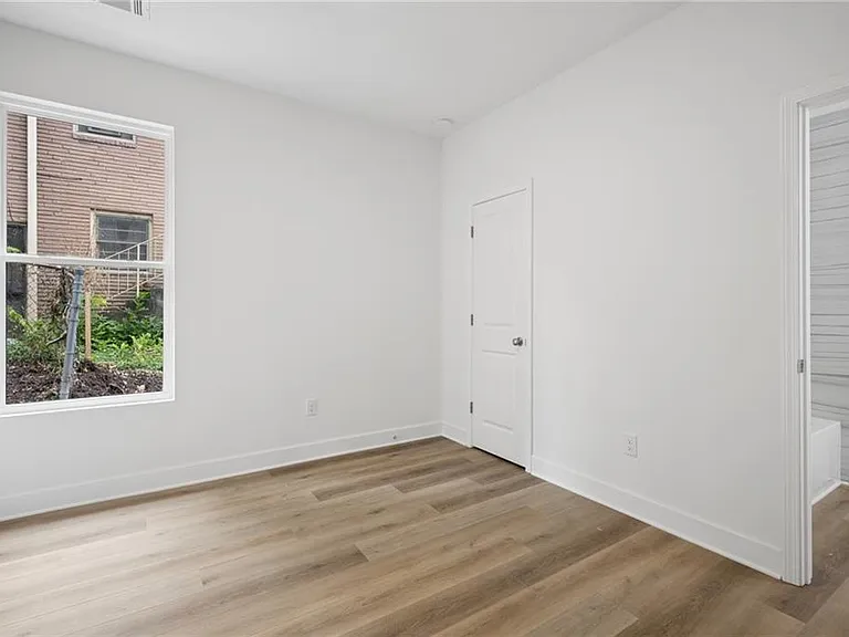 2050 Morehouse Dr NW — Photo 16