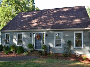 159 River Hills Dr, Forest City, NC 28043