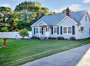 492 3rd Ave, Bayport, NY