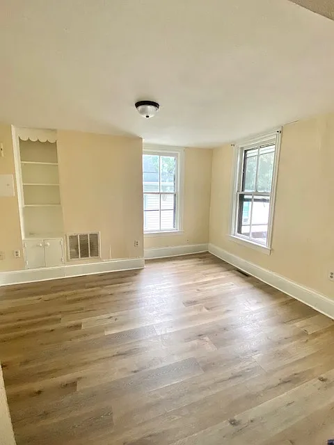 2 bed, $1,250 — Photo 4