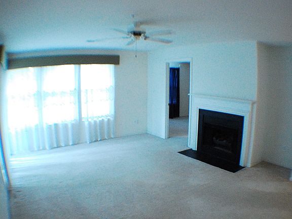 3rd image of 8075 Lacy Dr #74