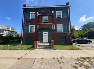 975 Parkwood Dr, Cleveland, OH 44108