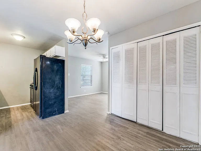 5830 Castle Yard — Photo 12