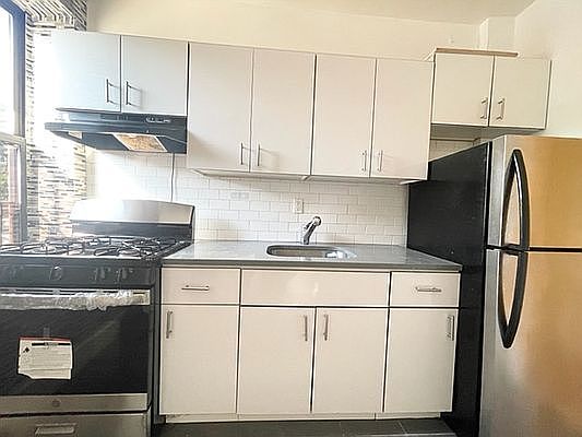 3rd image of 3300 Bailey Ave APT S2