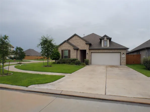 2710 Ocean Key Dr, Texas City, TX 77568