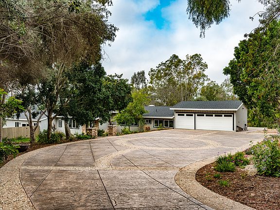 4th image of 12 La Crescenta Dr
