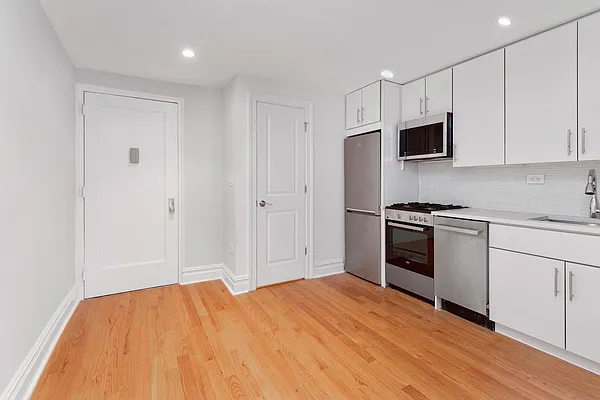 Sold by Keller Williams NYC | media 15